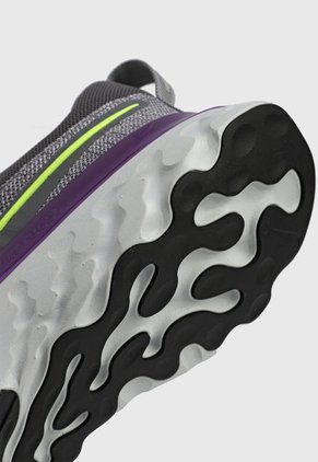 Tenis Running Gris Nike REACT INFINITY RUN FK 2