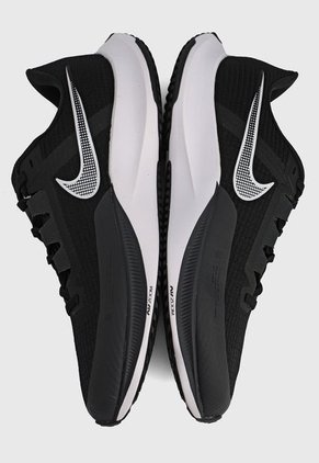 Tenis Running Negro-Blanco Nike Air Zoom Rival Fly 3