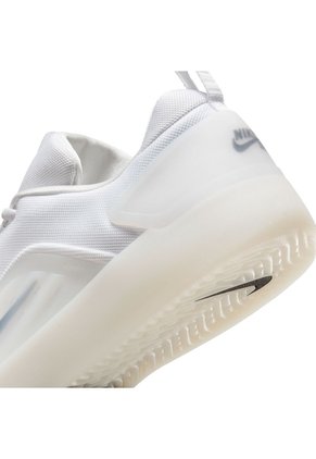 Tenis Hombre Nike SB Zoom Nyjah 4 Blanco