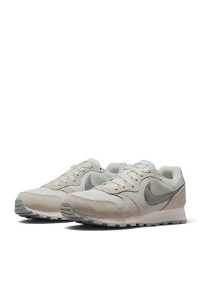 Tenis Nike Runner 2 Mujer-Beige
