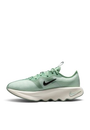 Tenis Nike Motiva 2 Mujer-Verde