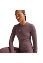 Camiseta Manga Larga Nike Chill Knit Mujer-Vinotinto de Nike