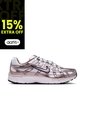 TENIS NIKE MUJER IO3496-103 P-6000 Talla 6 de Nike