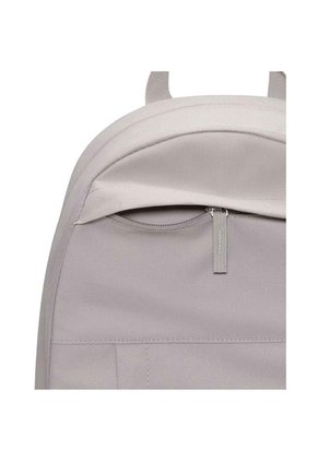 MORRAL ELMNTL BKPK-HBR NIKE