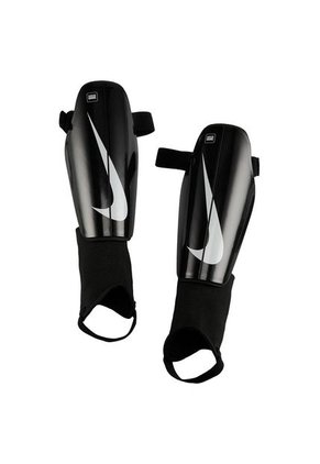 Canilleras Nike Charge-Negro