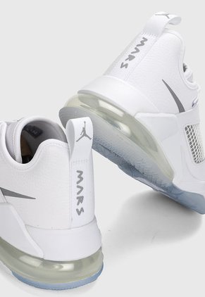 Tenis Basketball Blanco-Azul-Negro Nike Jordan Mars 270