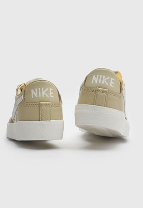 Tenis Lifestyle Caqui-Blanco-Negro Nike Blazer Low '77