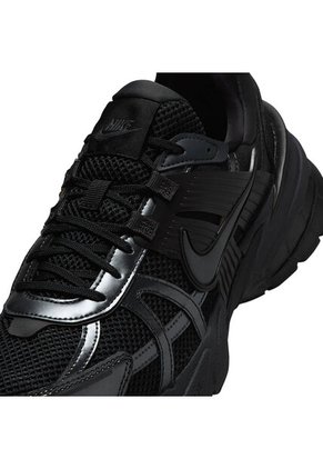 TENIS NIKE HOMBRE HJ4497-001 V2K RUN Talla 8.5