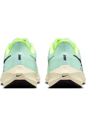 Tenis Hombre Nike Air Zoom Pegasus 39-Verde