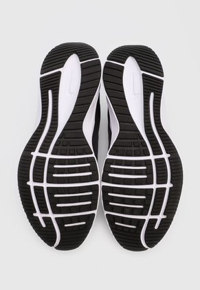 Tenis Running Negro-Blanco Nike Quest 4