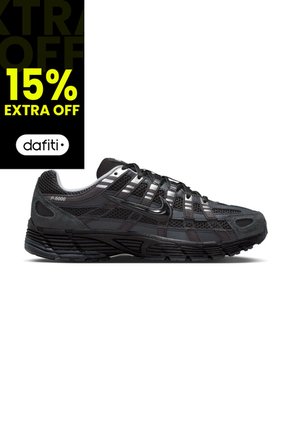 TENIS NIKE HOMBRE HF0015-002 P-6000 Talla 7.5