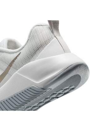 TENIS NIKE MUJER FQ1830-002 MC TRAINE Talla 8