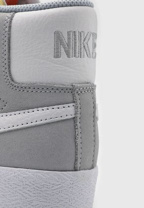 Bota Lifestyle Gris-Blanco-Naranja  Nike SB Zoom Blazer Mid