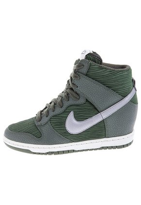 Sneaker Verde-Gris Nike Wmns Dunk Sky Hi