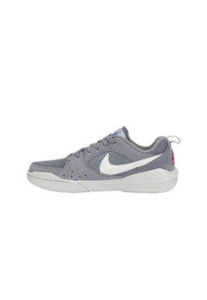TENIS JORDAN CMFT RA NIKE