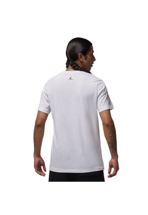 Camiseta Nike M J Flt Ess Aj1 Ss Crew Hombre-Blanco