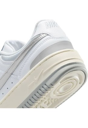 Tenis Nike Wmns Gamma Force Met Mujer-Blanco