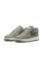 Tenis Hombre Nike Air Force 1 '07 LV8 Gris de Nike