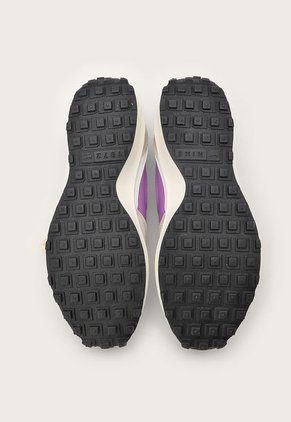 Tenis Lifestyle Blanco-Violeta-Gris Nike Waffle Debut