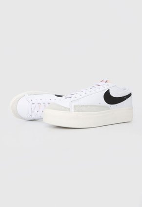Tenis Lifestyle Blanco-Negro-Gris Nike Blazer Low Plataforma