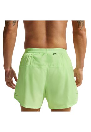 Pantaloneta Nike Stride Hombre-Verde