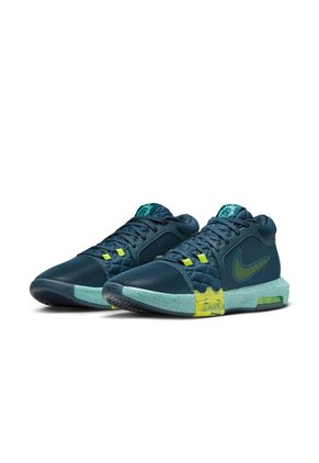 Tenis Hombre Nike LeBron Witness 8 Negro