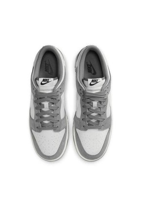 Tenis Hombre Nike Dunk Low Retro SE Gris
