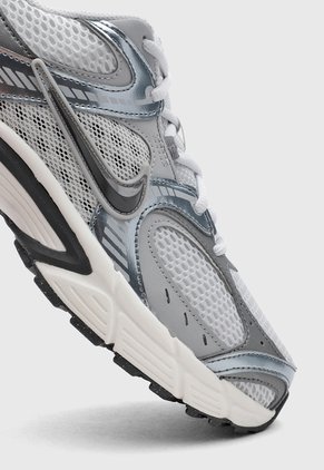 Tenis Lifestyle NIKE V5 RNR Blanco