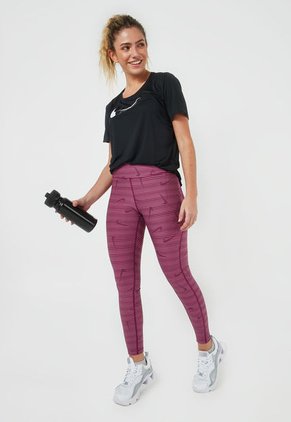 Camiseta Negro-Blanco Nike