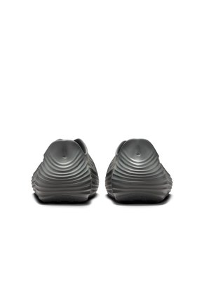 Tenis Hombre Nike ReactX Rejuven8 Gris