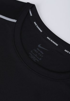 Camiseta NIKE Miler Negro