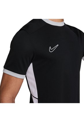CAMISETA NIKE HOMBRE FZ9754-010 Talla L