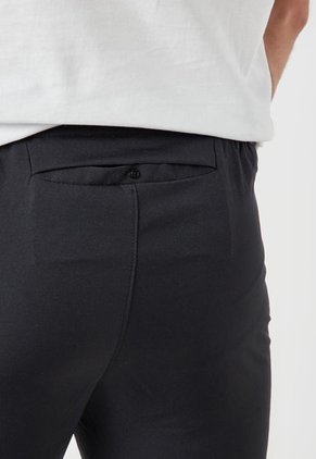 Pantalón Negro-Beige Nike Regular