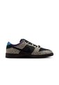 Tenis Hombre Nike SB Dunk Low X Dashawn Jordan Marrón de Nike