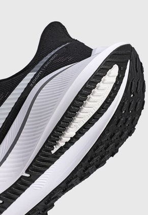Tenis Running Negro-Blanco Nike Air Zoom Vomero 14