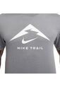 Camiseta Nike Dri Fit Tee Trail-Gris de Nike