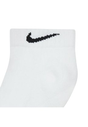 Medias Nike Everyday Cush Low 3Pr Hombre-Blanco/Gris/Negro