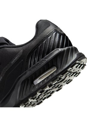TENIS NIKE HOMBRE IO9416-002 AM BIA Talla 9.5