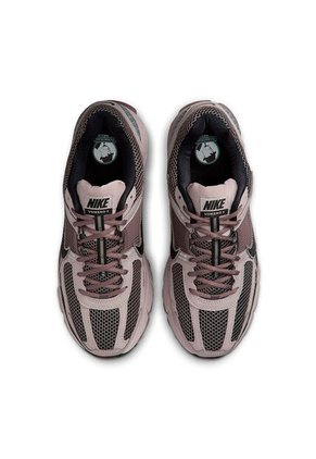 TENIS NIKE HOMBRE FB9149-005 VOMERO Talla 7.5