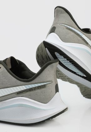 Tenis Running Verde Oliva-Blanco-Negro Nike Air Zoom Structure 22