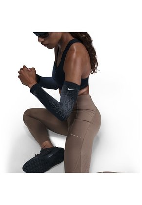 Leggings Mujer Nike Swift Marrón