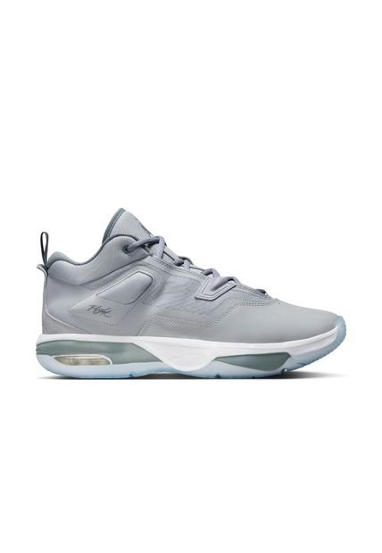Tenis Jordan  Stay Loyal 3-Gris