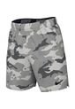 Pantaloneta Deportiva Hombre Nike Dry-Fit Camo All Over 5.0 - Gris de Nike