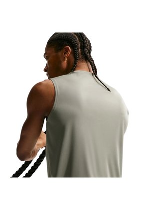 Camiseta Sin Mangas Nike M Df Tee Std Flex Hombre-Verde
