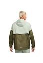 Chaqueta Rompevientos Nike Imp Light Windrunner-Verde Oliva de Nike