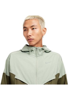 Chaqueta Rompevientos Nike Imp Light Windrunner-Verde Oliva
