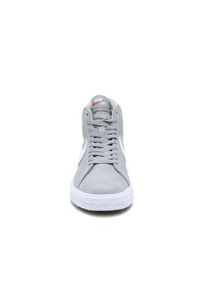 SB ZOOM BLAZER MID ISO LIFE STYLE GRIS NIKE