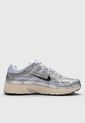 Tenis NIKE P-6000 Plateado de Nike