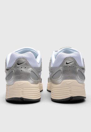 Tenis NIKE P-6000 Plateado