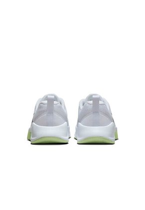 TENIS NIKE MUJER FQ1830-108 MC TRAINE Talla 7.5